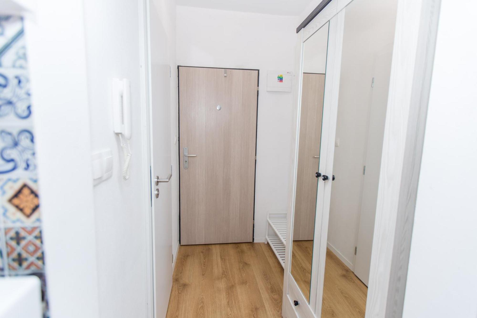 Apartment Near The Ondrej Nepela Winter Stadium Bratislava Eksteriør billede